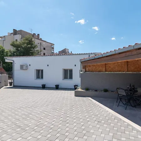 Appartement Dino Trogir