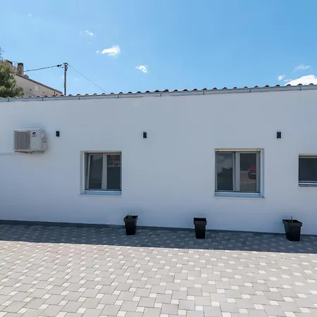 Dino Appartement Trogir