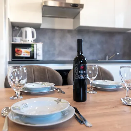 Dino Διαμέρισμα