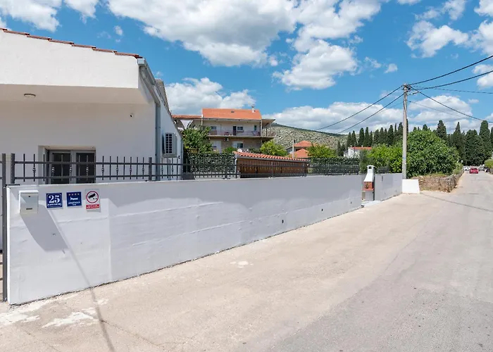 Dino Appartement Trogir